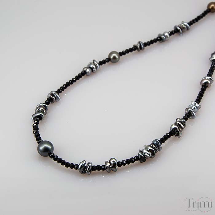 Necklace with keshi, Tahitian cultured pearls and spinel