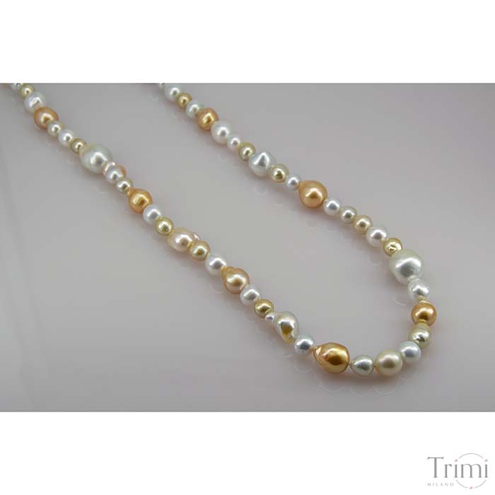 Necklace with white and gold South Sea pearls