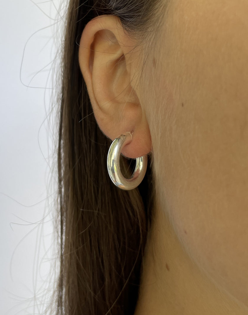 Orecchini artigianali a cerchio con cristallo di rocca - Hoop