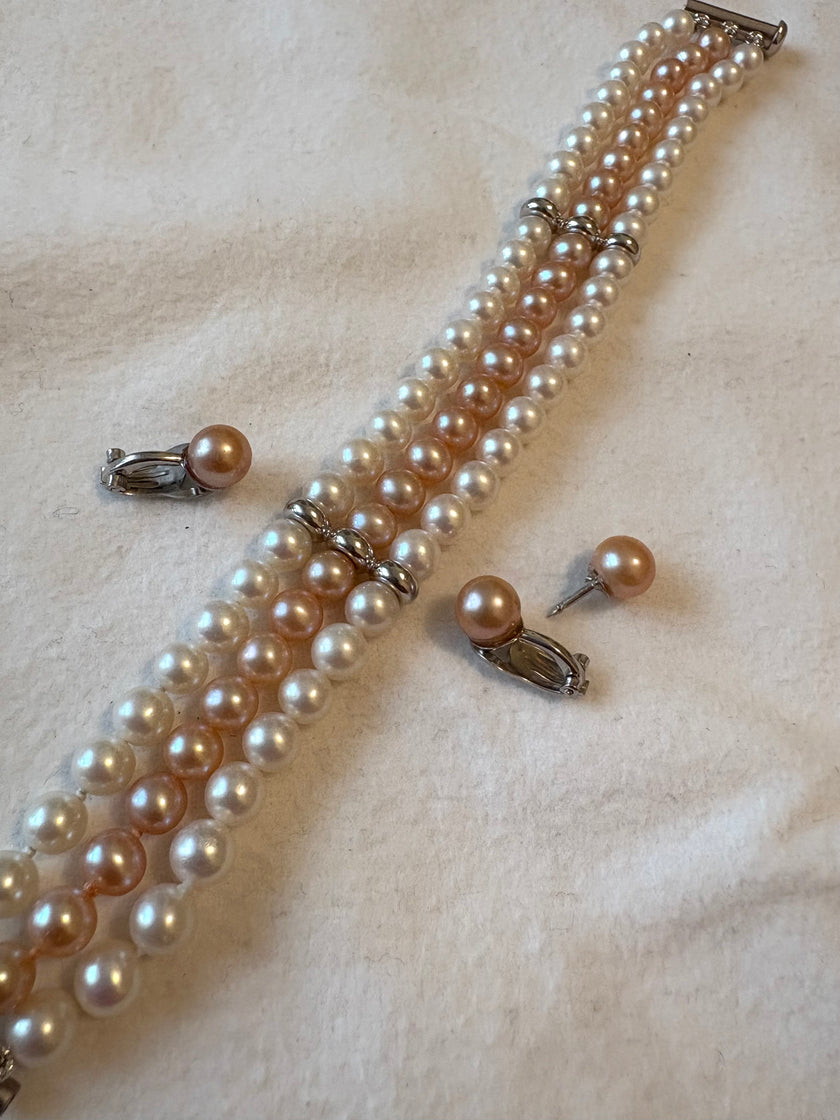 Set bracciale orecchini e spilla di acqua dolce In argento 925